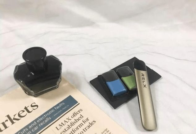 电子烟充满了是什么样子的 电子烟充电满能用久